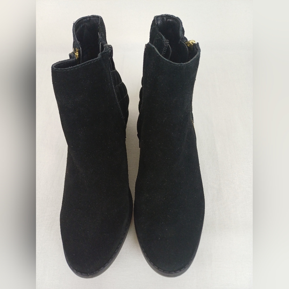 White Mountain Water Resistant Suede Ankle Black Zipper Boots Size 7.5 M Jodi